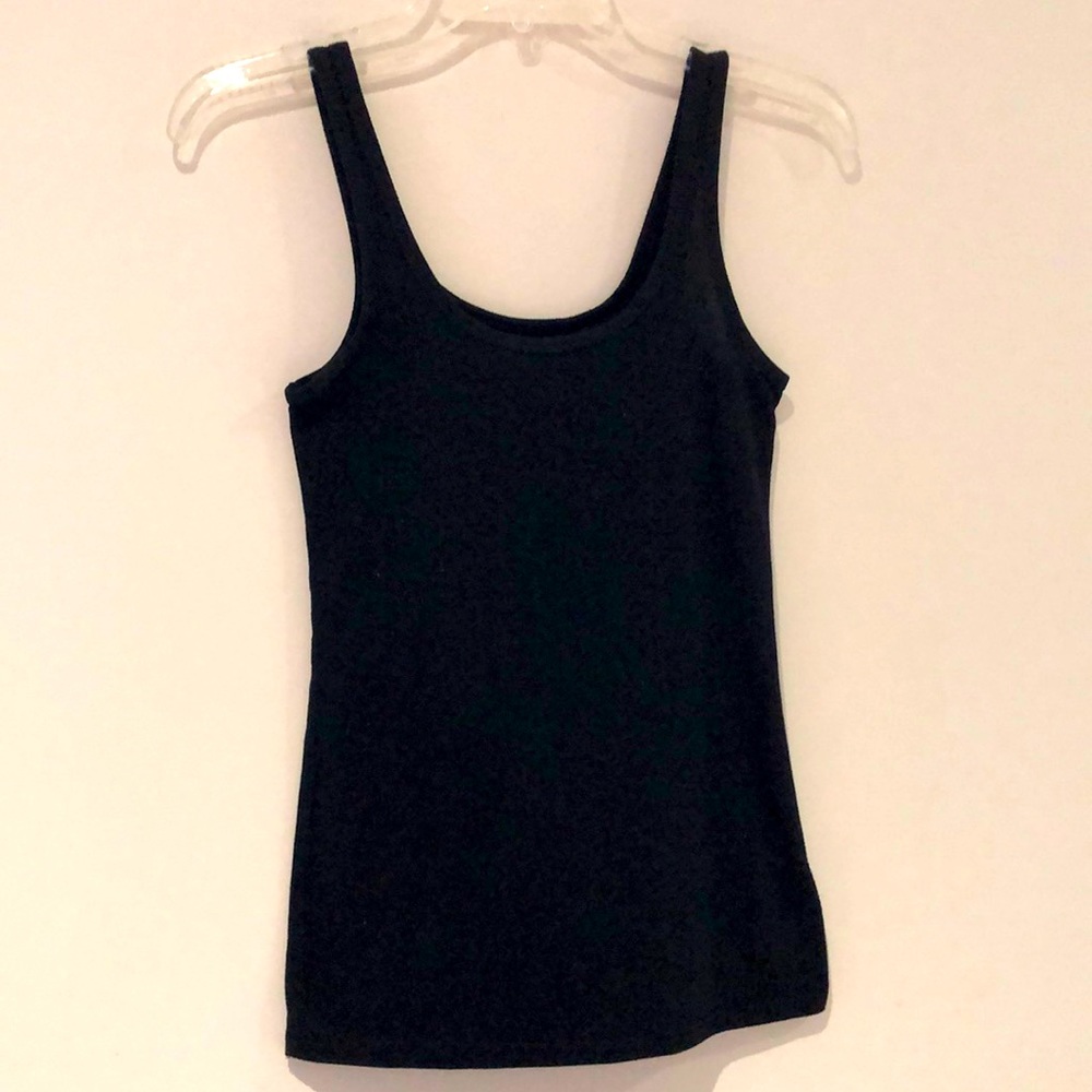 Classic black tank top. Dark black. Size S